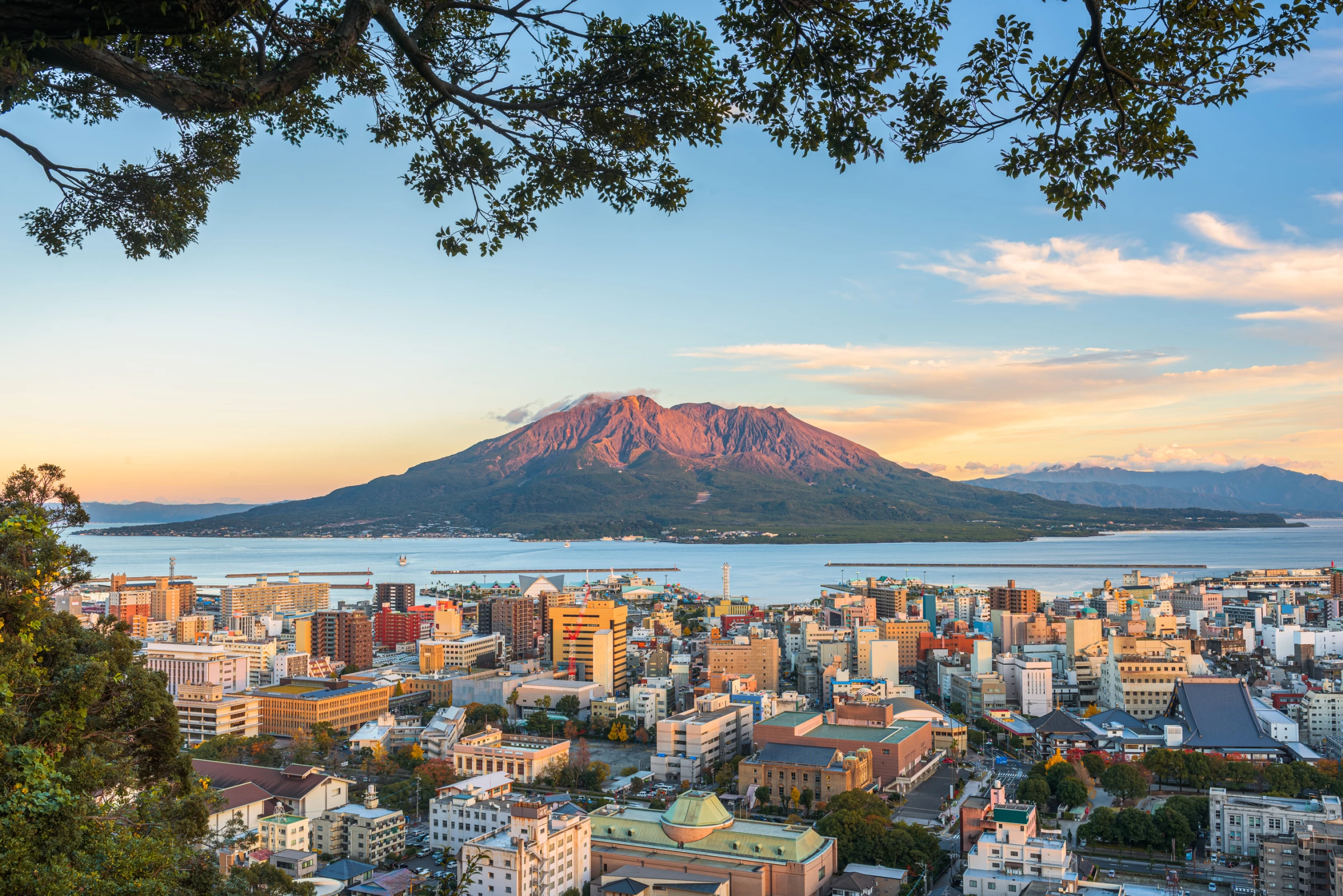 JARNÍM JAPONSKEM - PO OSTROVECH HONŠÚ, KJÚŠÚ A OKINAWA