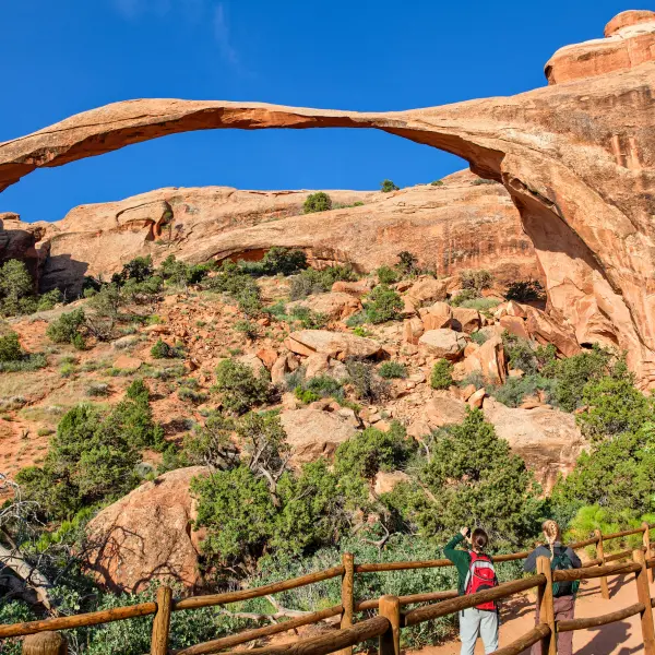 Turisté v N.P. Arches, USA