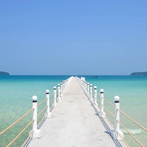 Pláže na ostrově Koh Rong, Kambodža