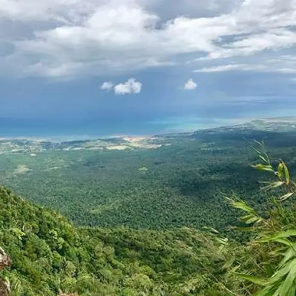 Pohled na nádherné scenérie N.P. Bokor, Kambodža