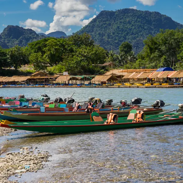 Plavba po řeše Nam Song, Laos