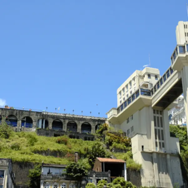 Pohled na výtah Lacerda, Salvador de Bahia, Brazílie