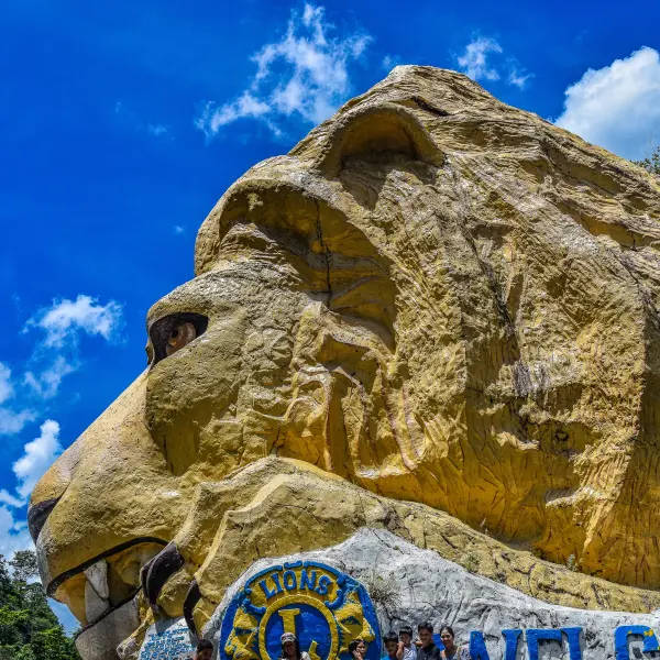 Lví hlava ze skály, Baguio, Filipíny