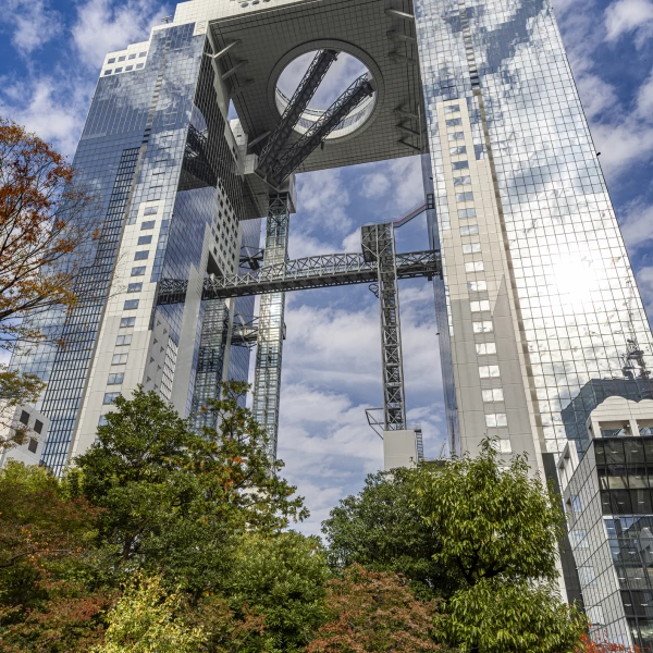 Futuristický Umeda Sky building, Ósaka, Japonsko