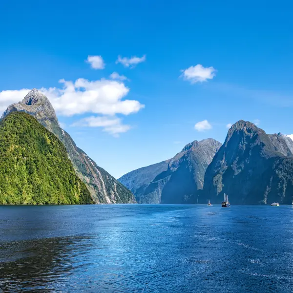 Plavba po jezeře Milford Sound, Nový Zéland