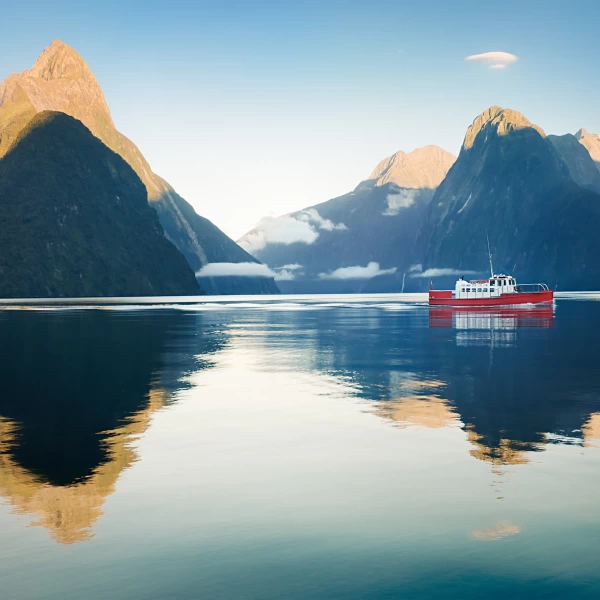 Fjord Milford Sound na jihozápadu novozélandského Jižního ostrova, Nový Zéland