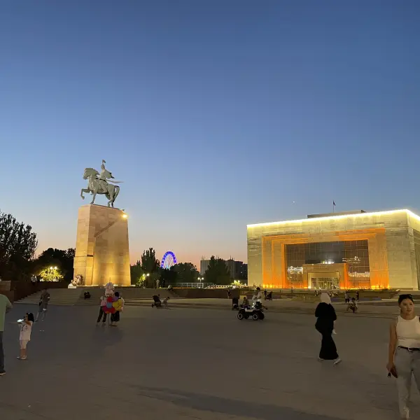 Náměstí Ala-Too, Biškek, Kyrgyzstán