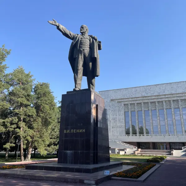 Památník Lenina, Biškek, Kyrgyzstán