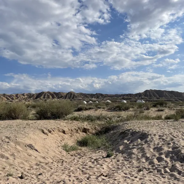 Okolí jezera Issyk, Kyrgyzstán