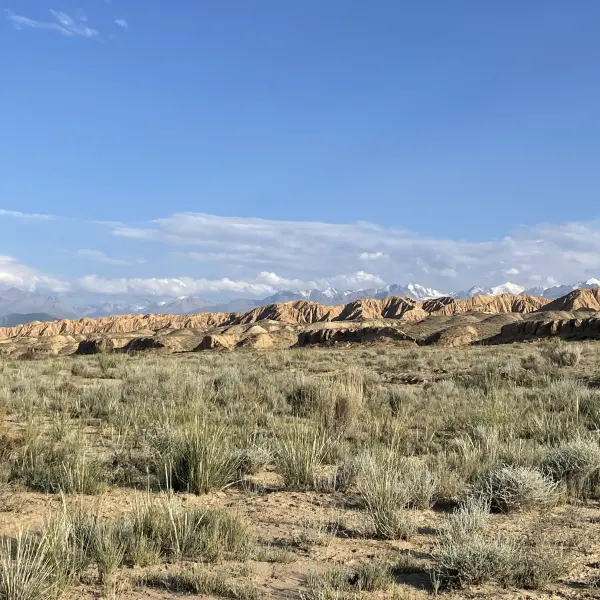 Okolí jezera Issyk, Kyrgyzstán