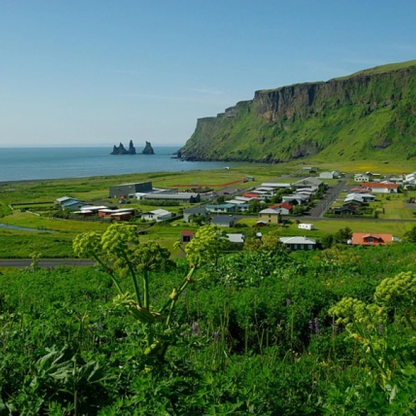 Pohled na vesnici Vík, Island