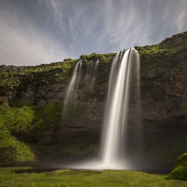 Vodopád Seljalandsfoss, Island